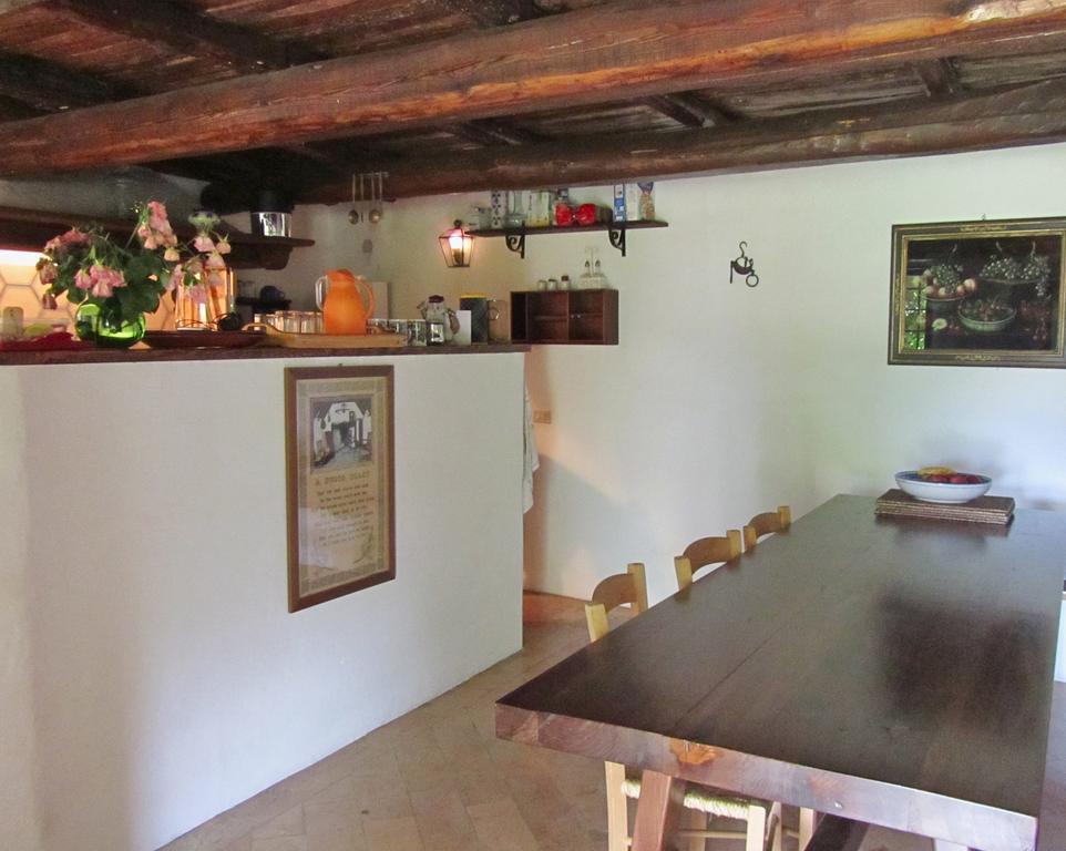 Della Genga Resort Arezzola Habitación foto